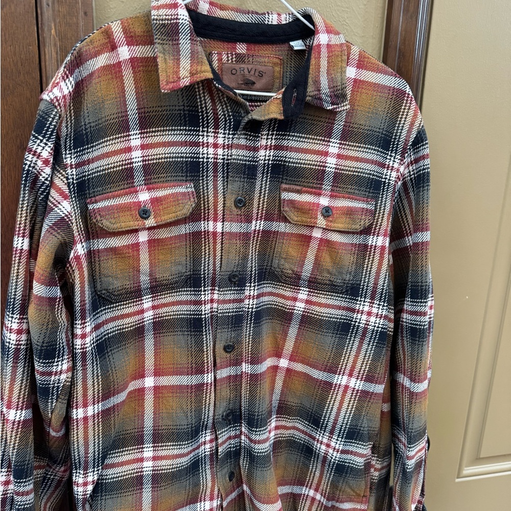 Orvis men’s large Plaid Button-Up Shirt Jacket in Black, Red & Mustard
